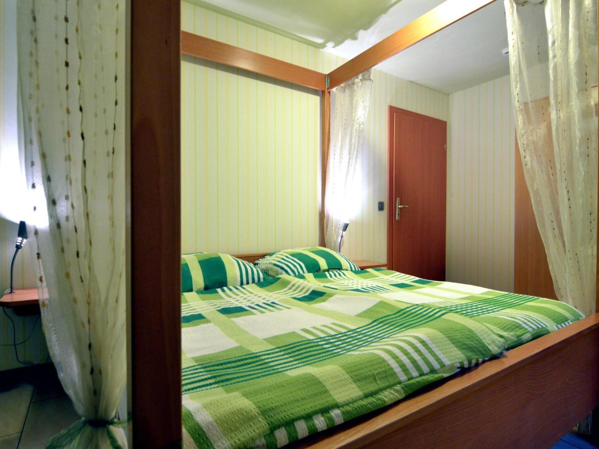 Comfy Holiday Home In Burg Reuland With Sauna Terrace Bbq Eksteriør billede