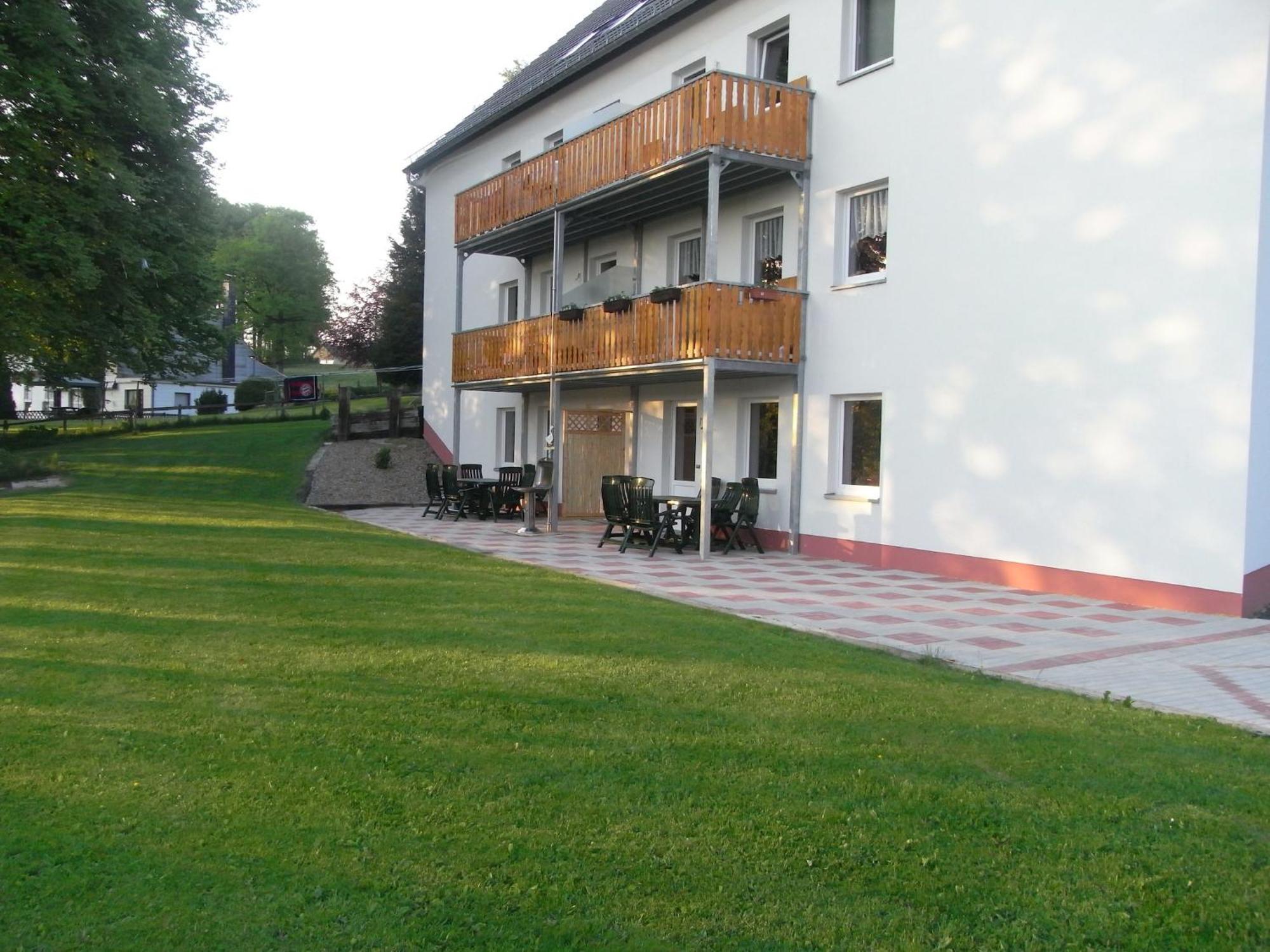 Comfy Holiday Home In Burg Reuland With Sauna Terrace Bbq Eksteriør billede