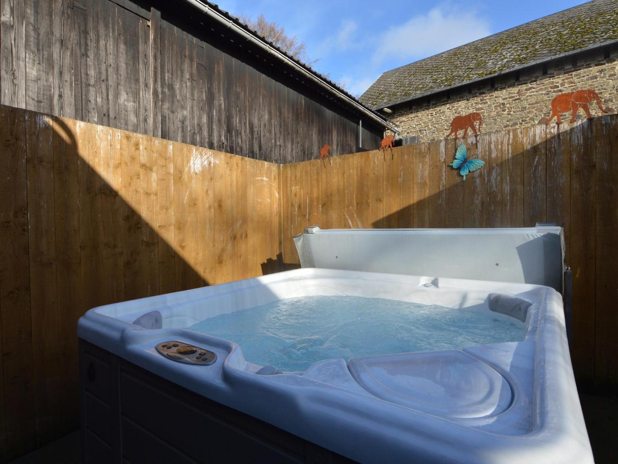 Comfy Holiday Home In Burg Reuland With Sauna Terrace Bbq Eksteriør billede